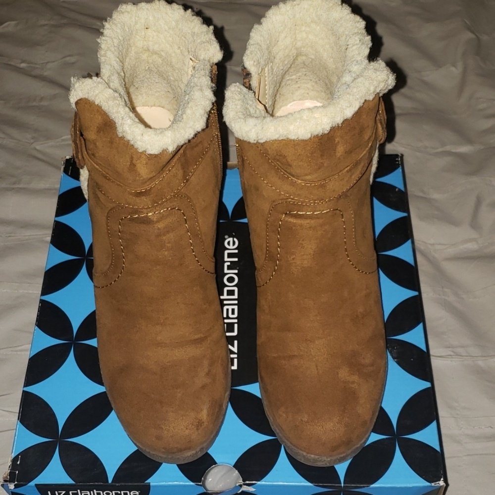 Lined booties